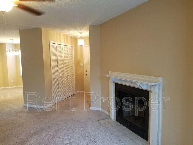 Building Photo - 3729 S Lake Orlando Pkwy