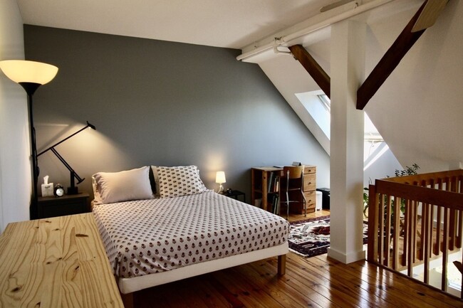 Building Photo - Mint Real Estate Group Admin