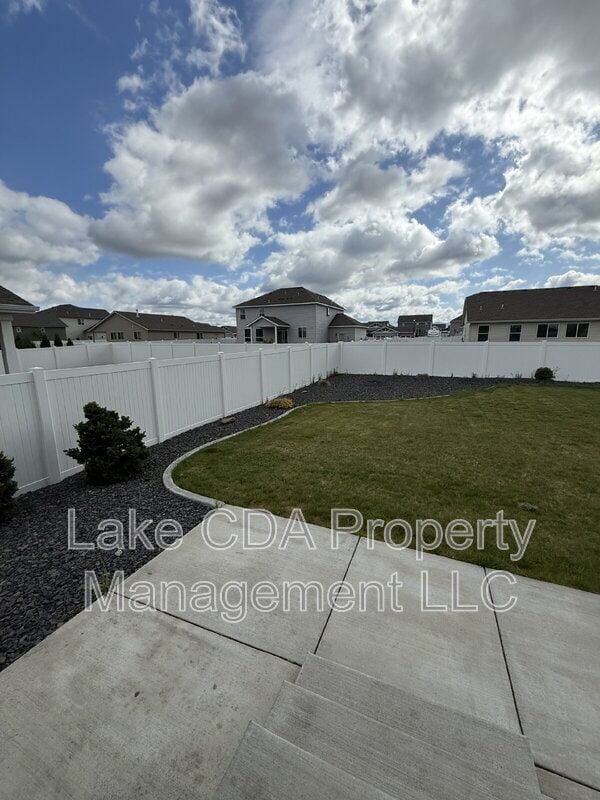 Building Photo - 3995 W Belgrave Wy