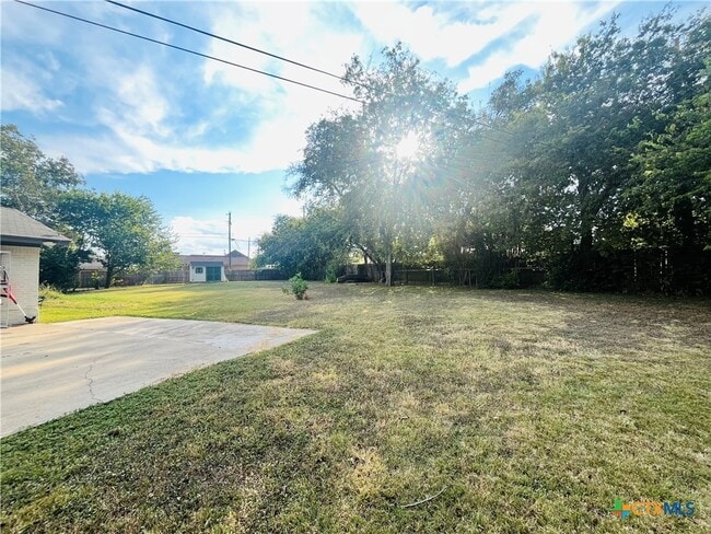 Building Photo - 1006 Missouri Ave