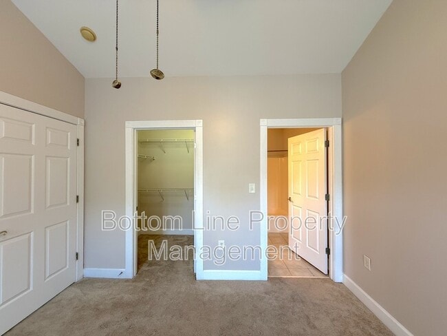 Building Photo - 8639 Coralbell Ln