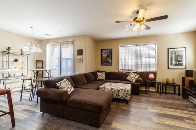 Building Photo - Welcome to Daravante, where this 2-bedroom...
