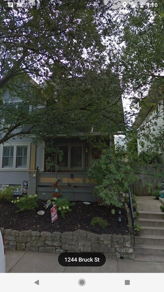 Building Photo - 1241 Bruck St