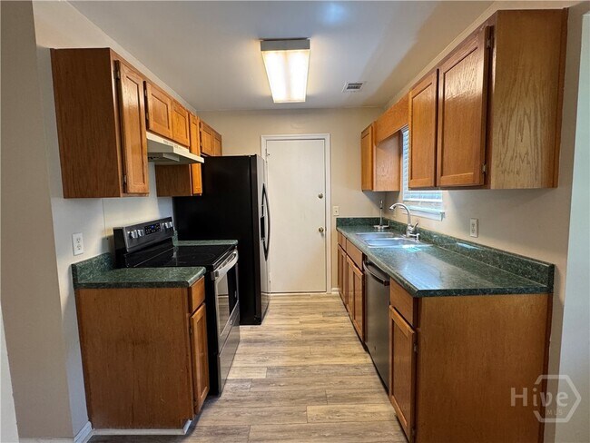 Building Photo - 57 Soling Ave