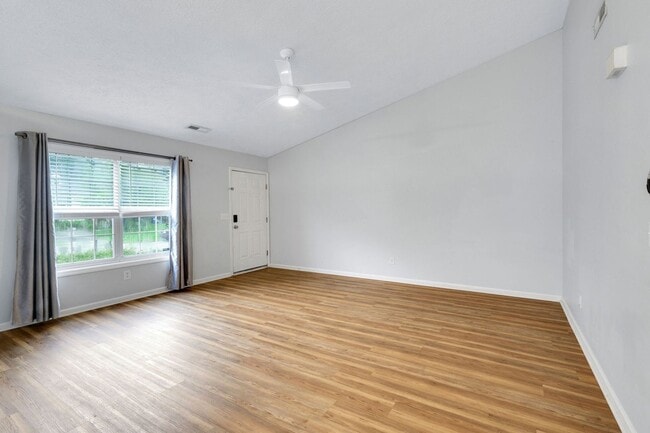 Building Photo - Charming 3BR House in Wilmington