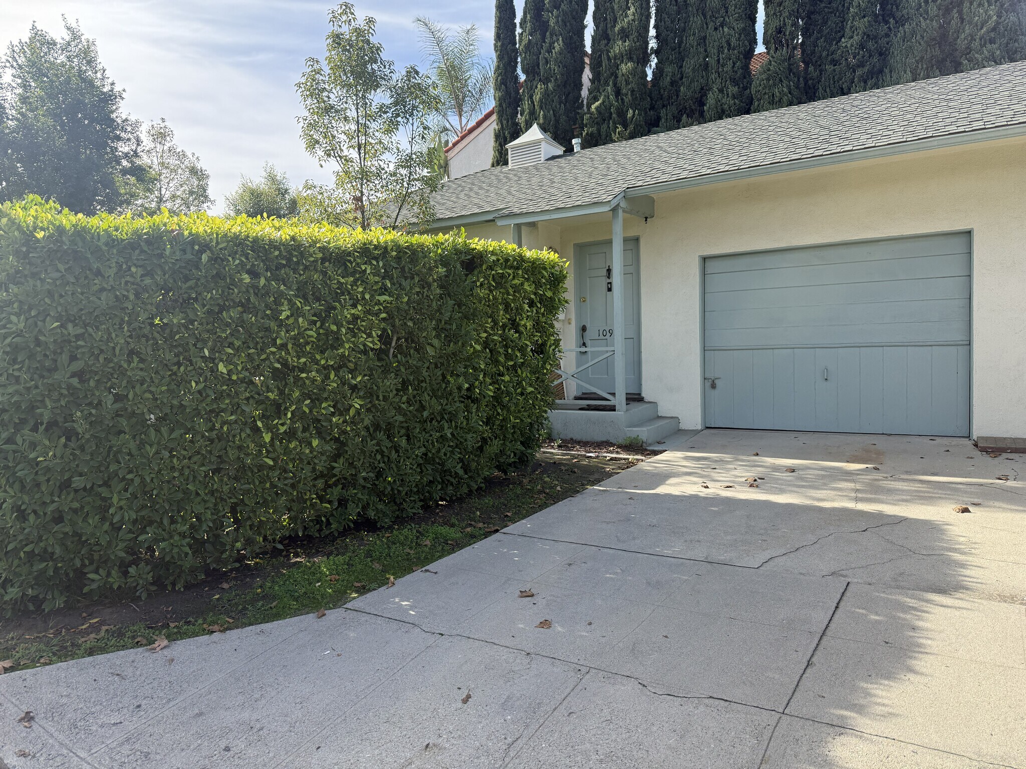 Entry and Garage - 10901 Huston St