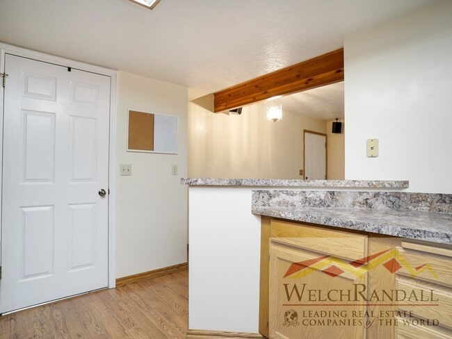 Building Photo - Corner Gem in Washington Terrace – 2BR Com...