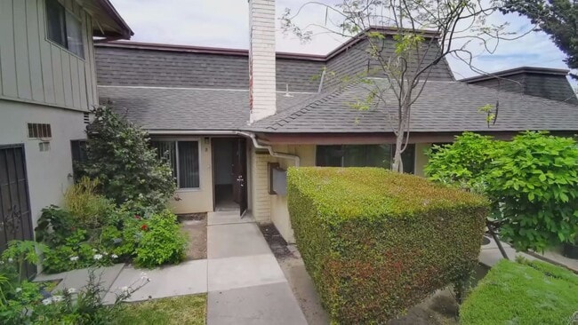 Building Photo - 14561 Del Amo Ave