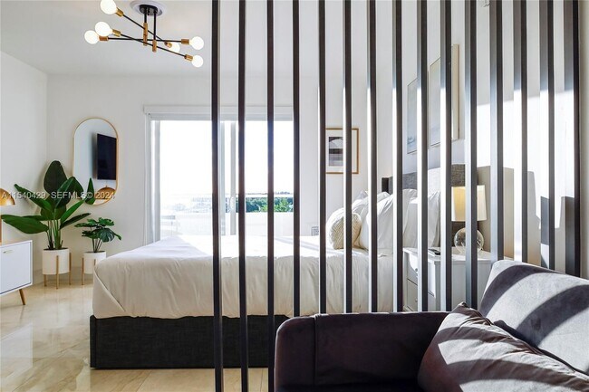 Building Photo - 7904 West Dr