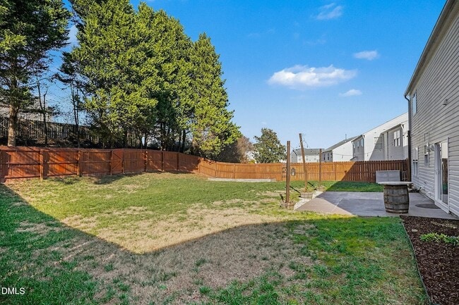 Building Photo - 5005 Marathon Ln