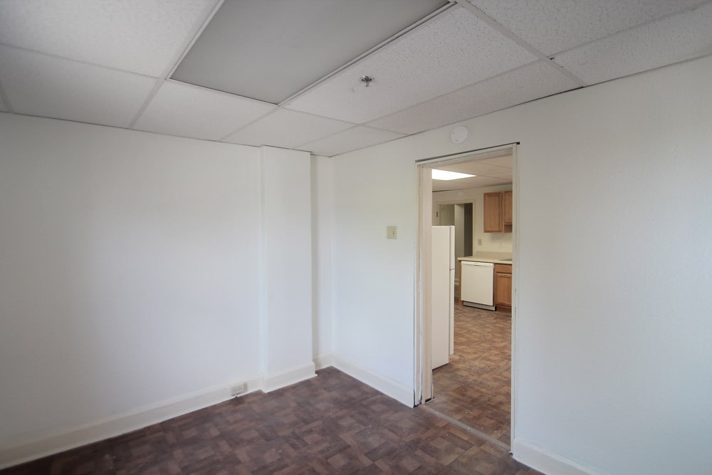 Building Photo - 505 South Ave