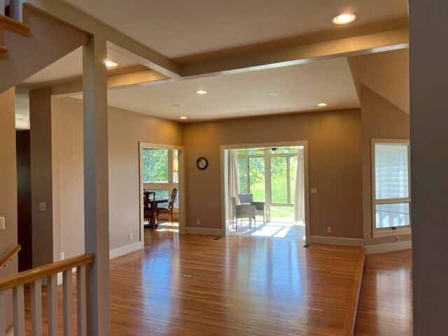 Building Photo - 11 Fairway Dr