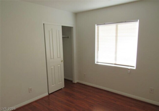 Building Photo - 5523 Baccarat Ave