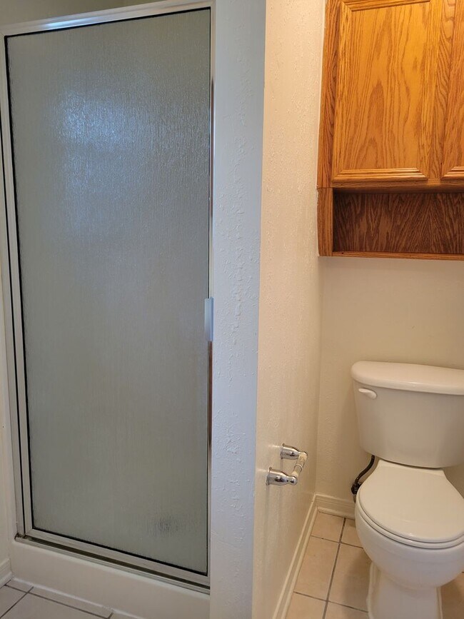 Building Photo - HUGE 2 BEDROOM DUPLEX IN HARKER HEIGHTS!