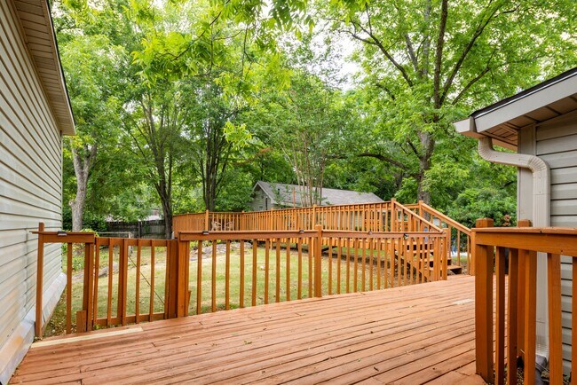 Building Photo - 7716 Boulder Dr