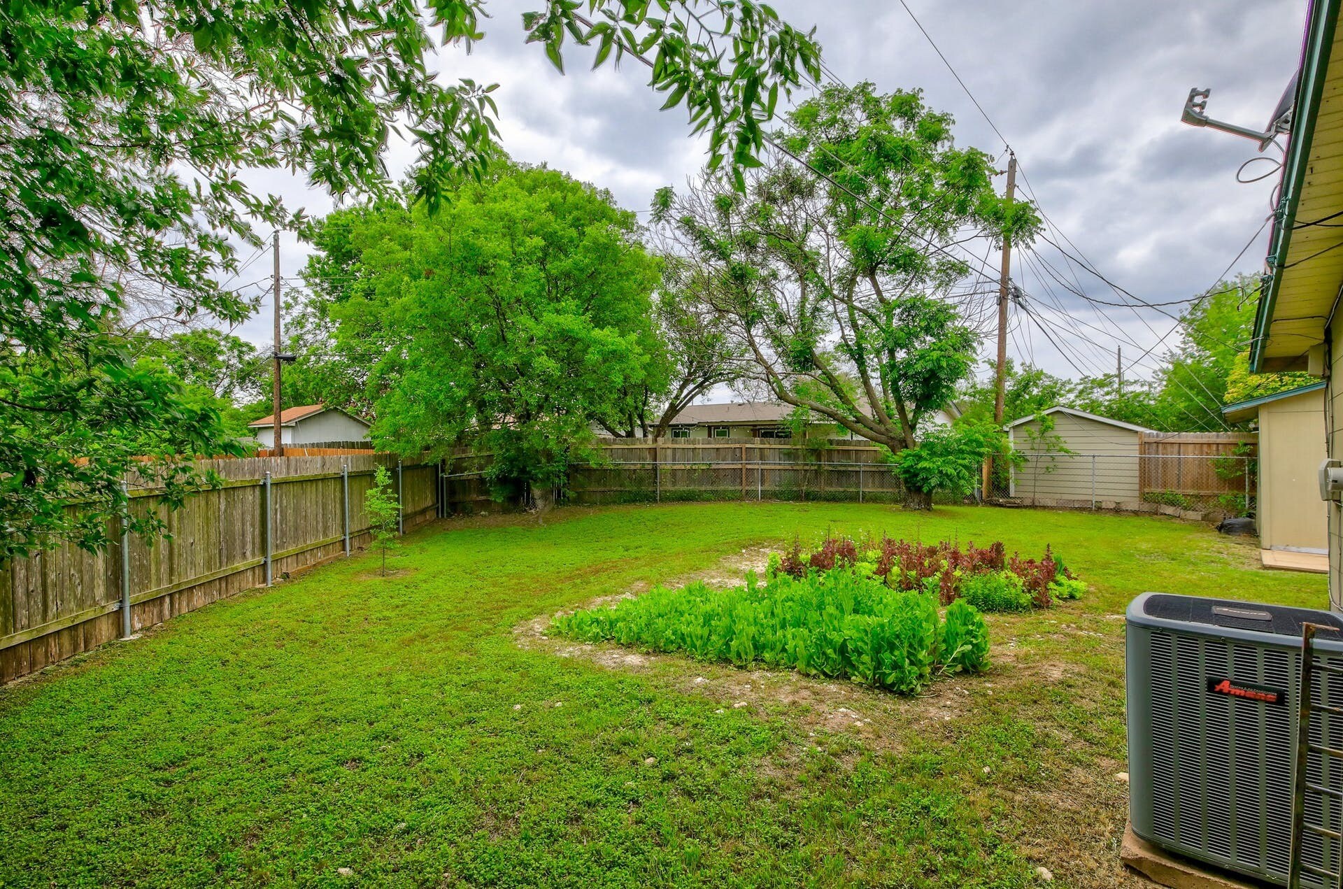 Building Photo - 1117 Colony N Dr