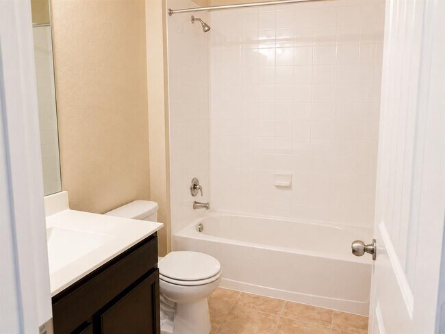 Building Photo - 1707 Atlantica St