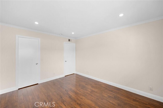 Building Photo - 121 Sinclair Ave
