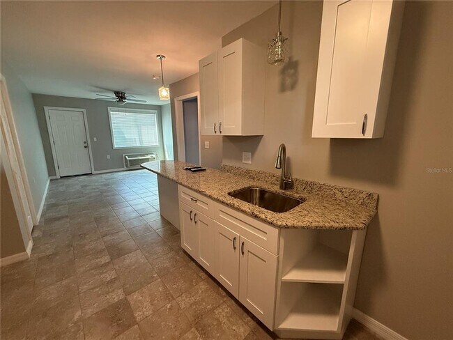 Building Photo - 13047 Gulf Ln