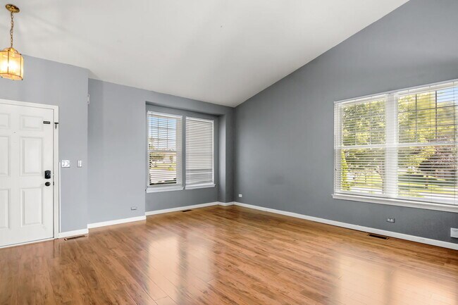Building Photo - 776 Chesterfield Ln
