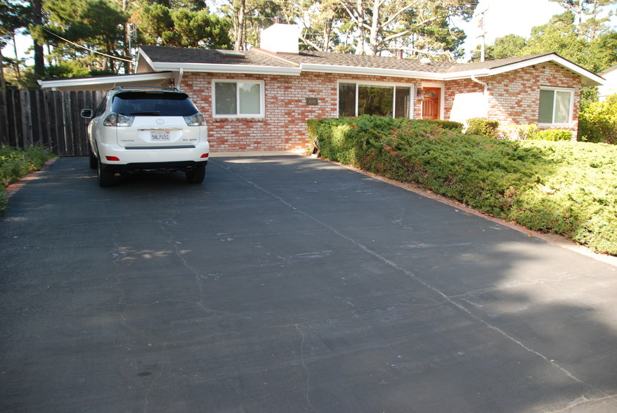 driveway & front - 4149 El Bosque Dr