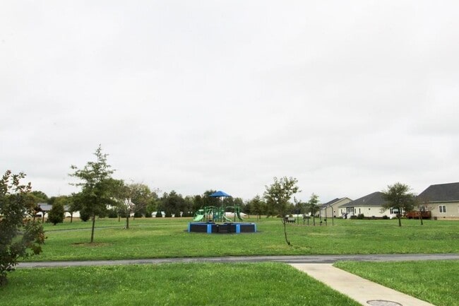 Building Photo - 120 Hollen Mill Ct