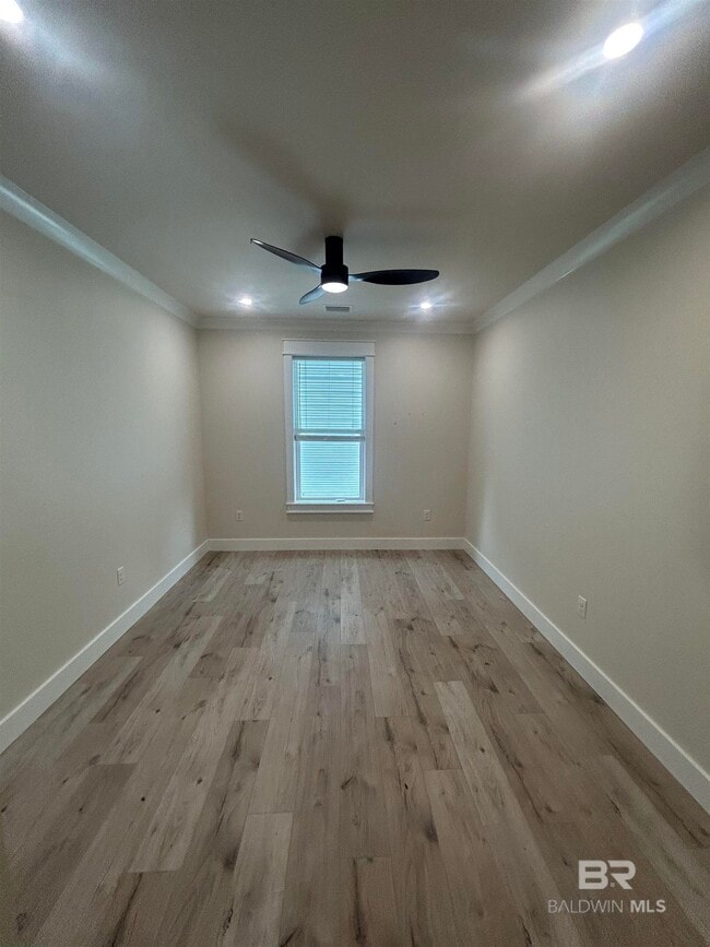 Building Photo - 5122 Pine Rd