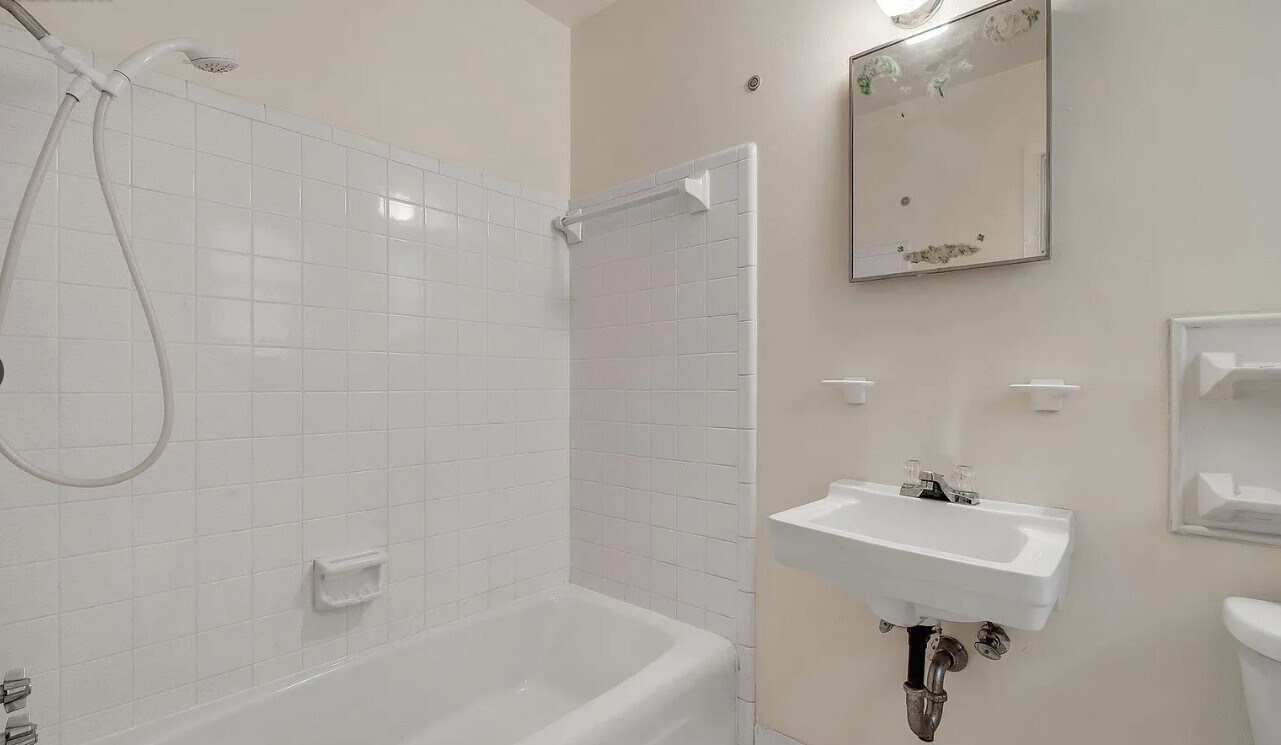 Bathroom 2 - 1927 Grimes Ln