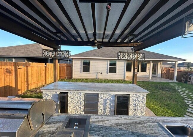 Building Photo - 22726 Palermo Rim Ln