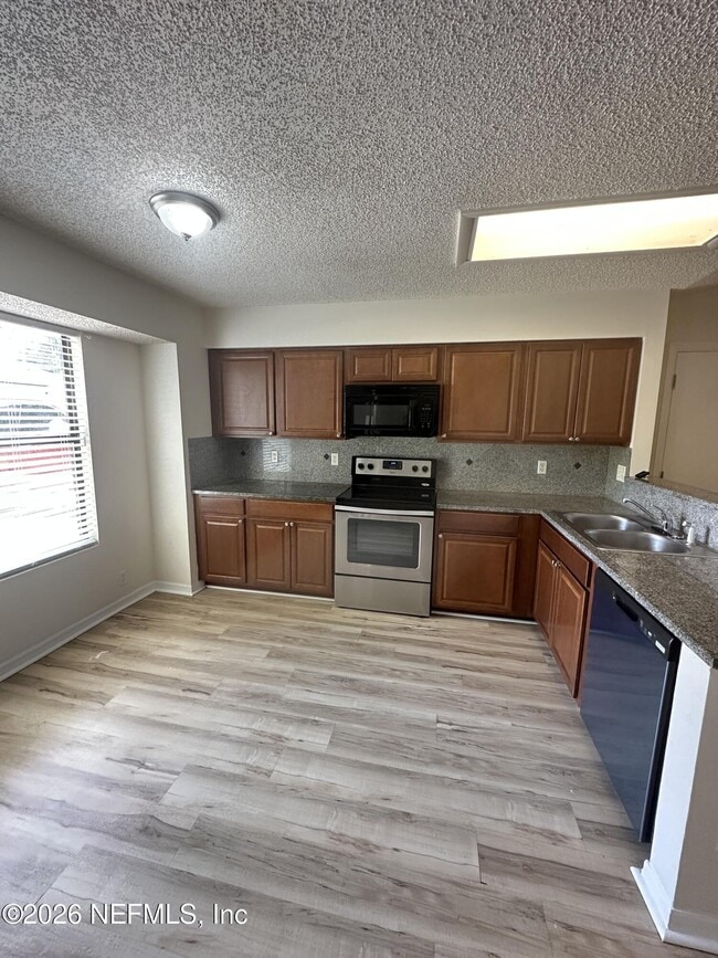 Building Photo - 4790 Cinnamon Fern Dr