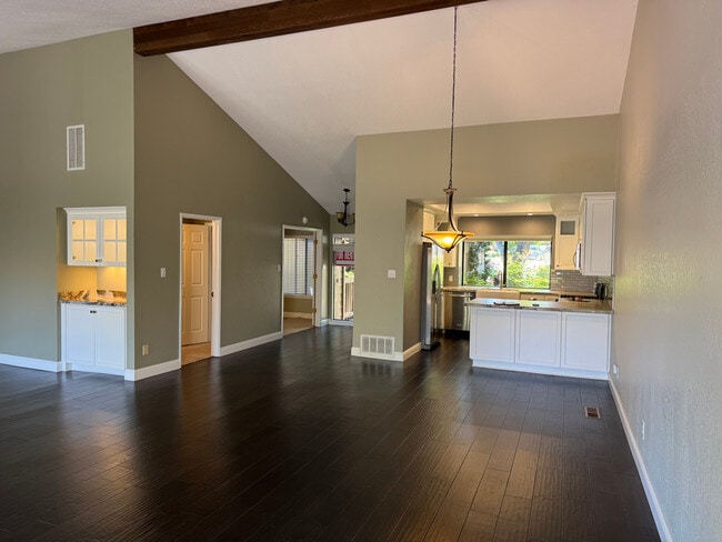 Building Photo - 1225 Red Dog Ln