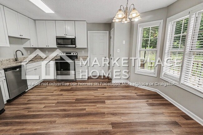 Building Photo - 225 Falcon Ridge Dr