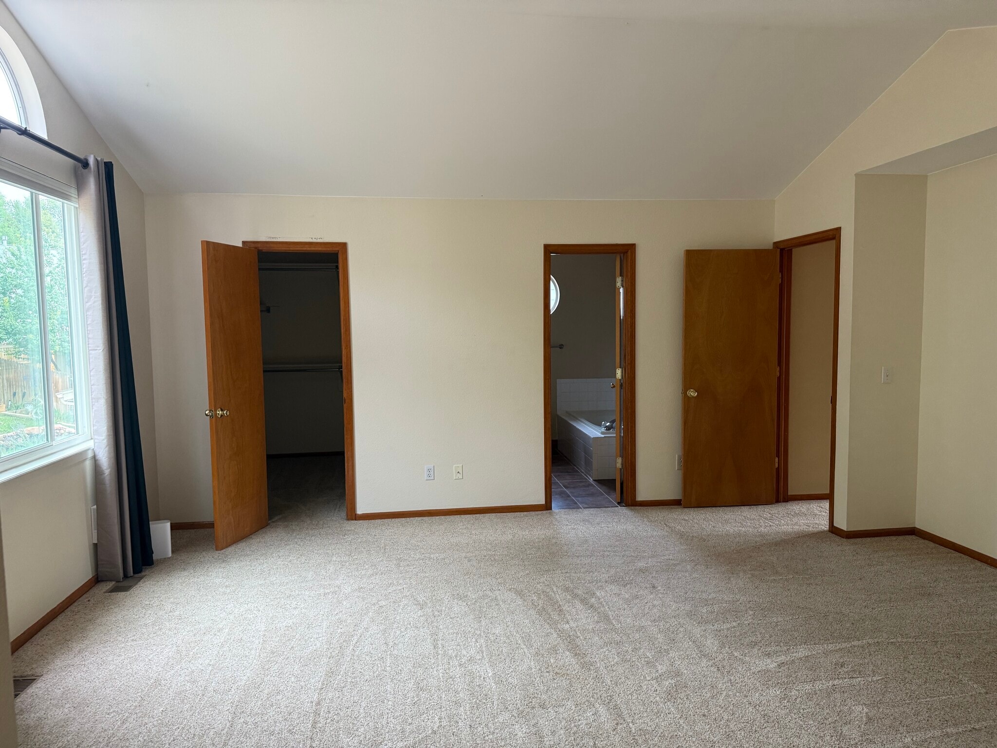 2nd Floor - Master Bedroom - 11717 Chase Ct