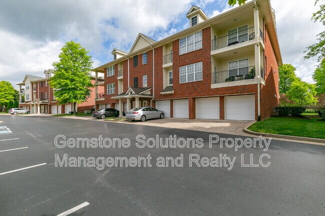 Building Photo - 3201 Aspen Grove Dr