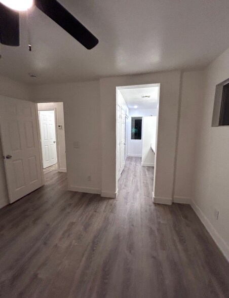 Building Photo - 5117 S 15th Pl