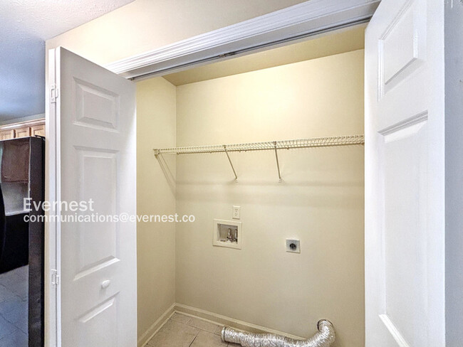 Building Photo - 7136 Arbor Leaf Ln