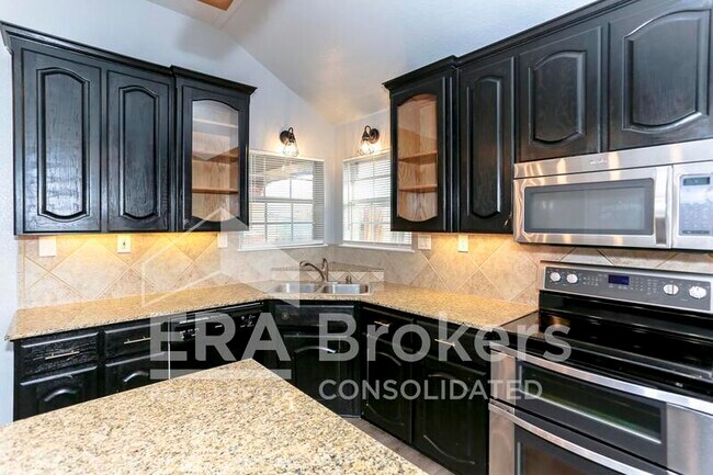 Building Photo - 5608 Hunters Ridge Trail