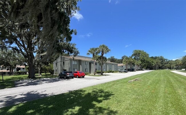Building Photo - 308 Palm Coast Pkwy NE