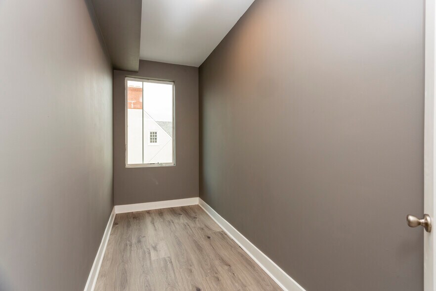 Building Photo - 200 South St