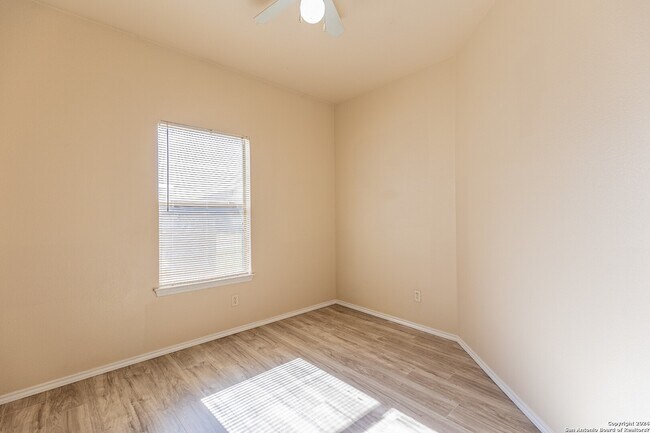 Building Photo - 7226 Golf Way