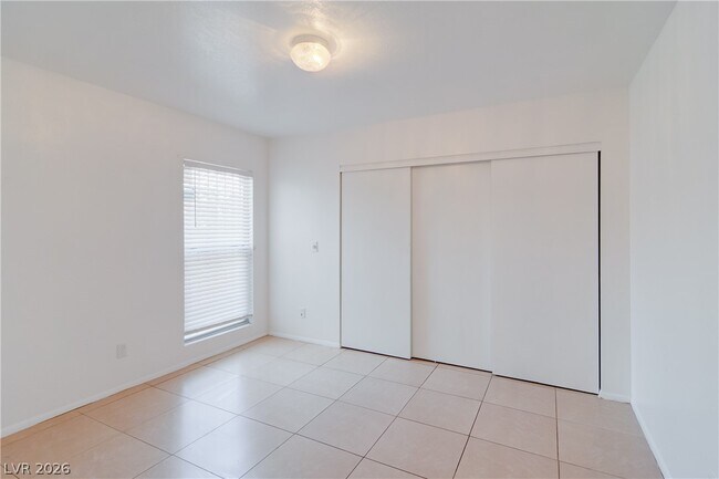 Building Photo - 2921 Country Manor Ln