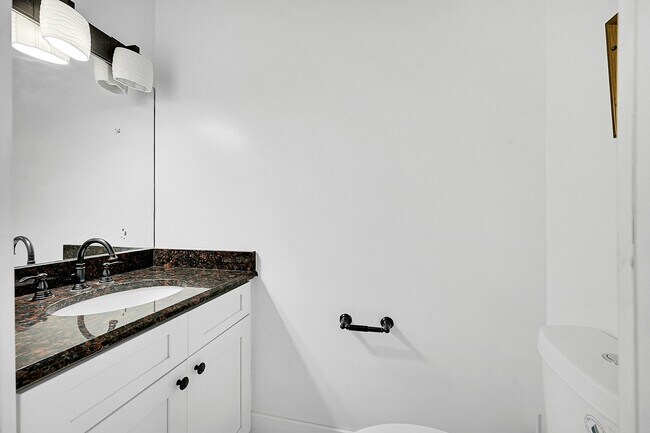 Building Photo - 7306 Michigan Isle Rd