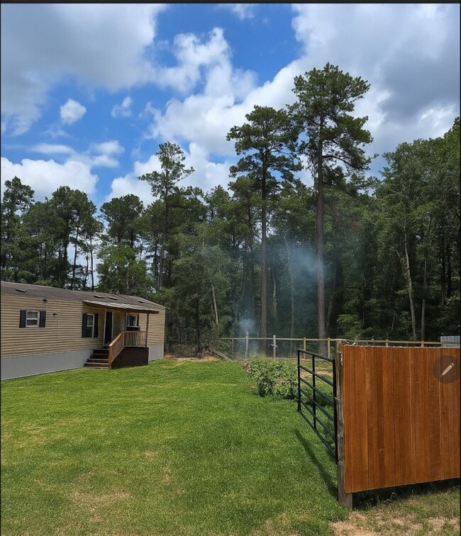 Building Photo - 8779 Pin Oak Dr