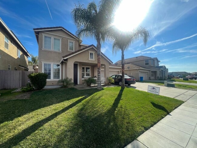 Building Photo - Summer Special $200 OFF!!!! 1st Month Rent!!!