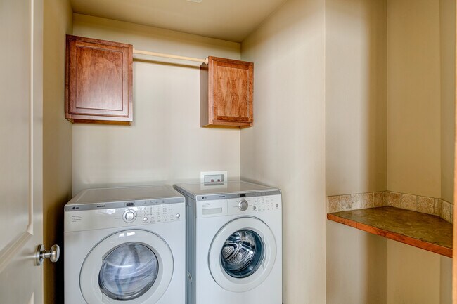 Building Photo - Spacious Bothell Home for Rent!