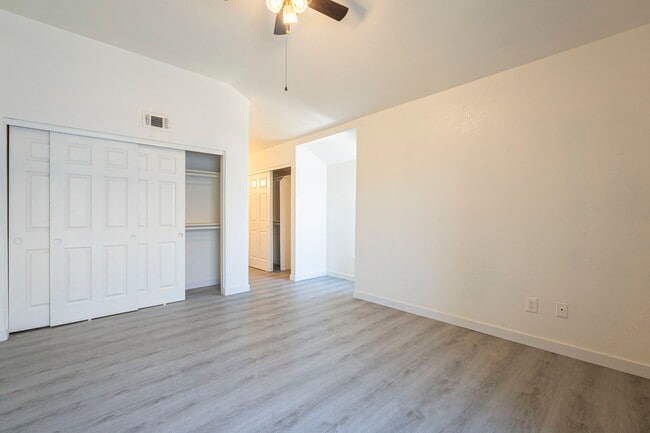 Building Photo - 1331 W Baseline Rd