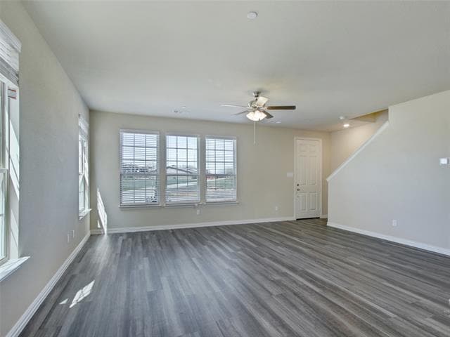 Building Photo - 3225 Solana Cir