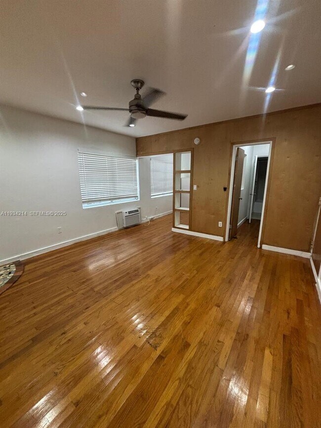 Building Photo - 920 Euclid Ave