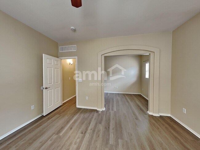 Building Photo - 1990 E Vera Cruz Vis