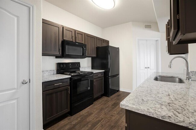 Building Photo - 501 E Stassney Ln